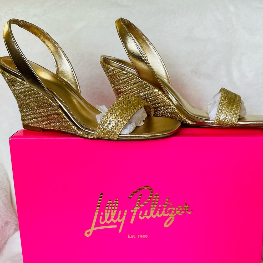 LILLY PULITZER 🩷🩷CARLA WEDGE GOLD METALLIC SZ 8M🩷🩷🩷🩷🩷